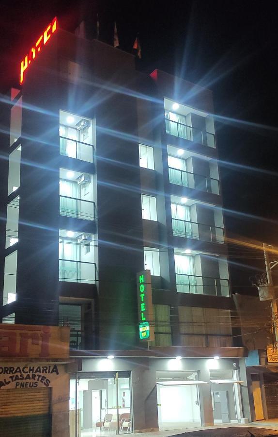 Hotel Esmeralda Verde Teófilo Otoni エクステリア 写真